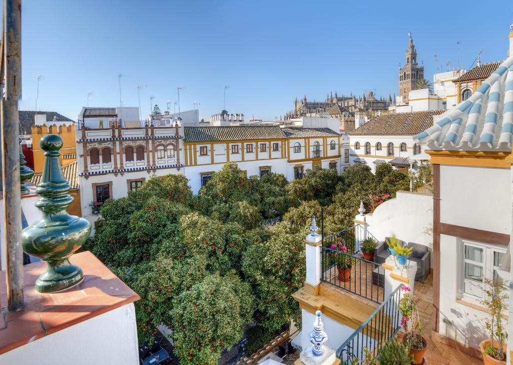 Hotel Dona Lina Sevilla Bagian luar foto