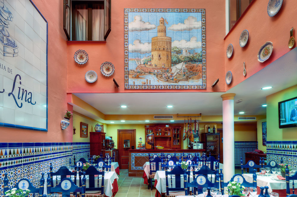 Hotel Dona Lina Sevilla Bagian luar foto