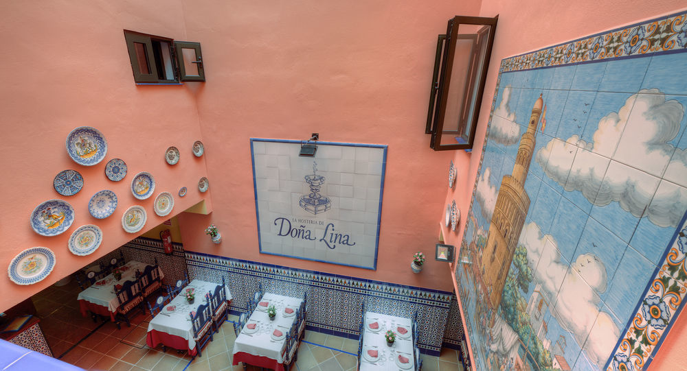 Hotel Dona Lina Sevilla Bagian luar foto